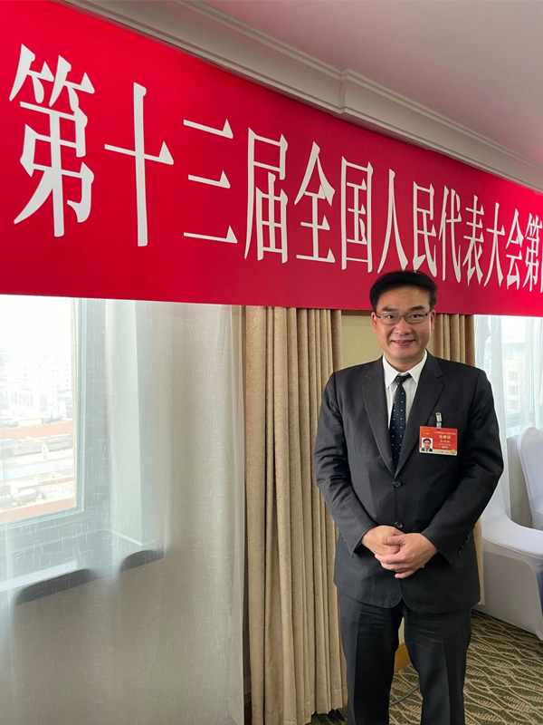全飛秒和半飛秒哪個(gè)更劃算？